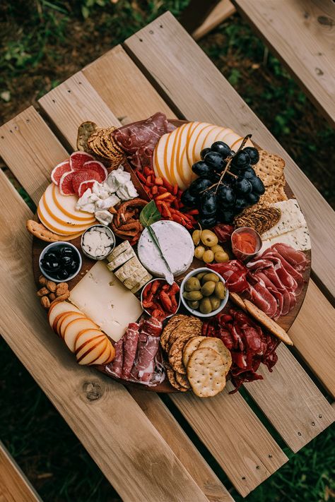 25 Cheese Board Ideas: Elegant Arrangements To Impress Every Guest - Cheese Blog - AnyCheese Cacciatore Board Ideas, Rustic Charcuterie Board Ideas, Charcuterie Packaging Ideas, Cheese Board Aesthetic, Cheese Tray Ideas, Charcuterie Board Recipes, Cheese Board Ideas, Wedding Charcuterie, Habbo Hotel