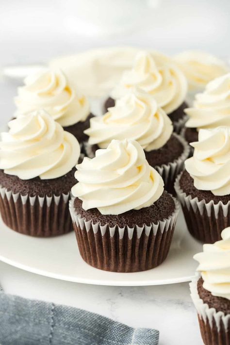 These are seriously Moist Chocolate Cupcakes that will melt in your mouth after every bite! Decadent, delicious, rich and so easy to make! Best Chocolate Cupcake Recipe, Best Chocolate Cupcake, Chocolate Cupcakes Recipe, Moist Chocolate Cupcakes, Chocolate Cupcake Recipe, Grandbaby Cakes, Best Chocolate Cupcakes, Cupcake Cream, Sweet Bakes