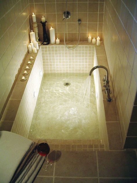 Walkin Bathtubs, Bathroom Bathtub Ideas, Unique Bathtubs, Dream Bathroom Master Baths, Sunken Bath, Sunken Bathtub, Bathtub Ideas, Sunken Tub, Deep Bathtub