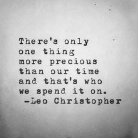 ​This one that warns you not you waste your valuable time on little boys. Leo Christopher, Selfie Quotes, Under Your Spell, Instagram Words, Time Quotes, Visual Statements, Instagram Bio, Story Instagram, Quotable Quotes