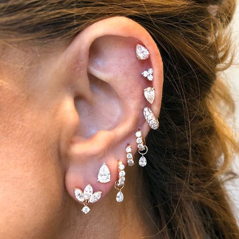 Maria Tash Curated Ear, Helix Ear Piercings, Curated Earrings, Maria Tash Earrings, Curated Ear, Ear Piercings Helix, Cool Ear Piercings, Pretty Ear Piercings, Maria Tash