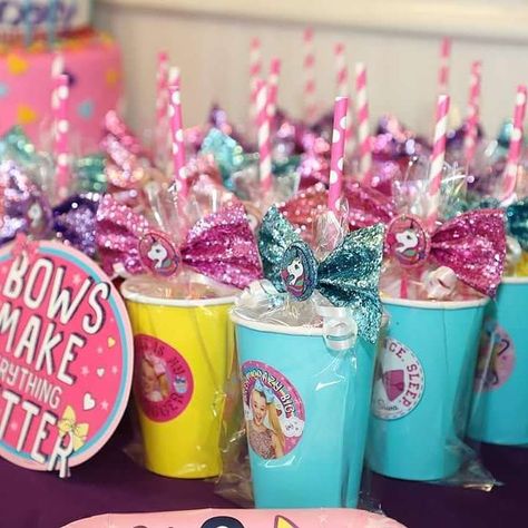 JoJo Siwa Bow Day Party | CatchMyParty.com Jojo Siwa Birthday Party Ideas Diy, Jojo Siwa Party Decorations Ideas, Jojo Siwa Party Food, Jojo Siwa Party Ideas, Jojo Siwa Cupcake Ideas, Jojo Siwa Birthday Cake Ideas, Jojo Birthday Party Ideas, Jo Jo Siwa Party Ideas Decorations, Jojo Siwa Birthday Party Ideas Decoration