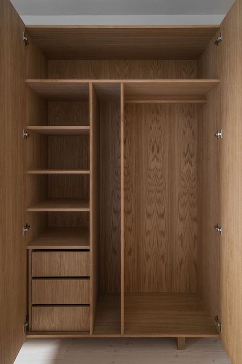 Wooden Wordroab Design, Wooden Wadroob Design Bedroom, Latest Wardrobe Design For Bedroom, Simple Wooden Wardrobe Design, Solid Wood Wardrobe Design, Low Wardrobe, Latest Wardrobe Designs, Tall Wardrobe, Brown Almirah Design