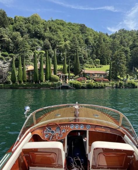 Lac Como, Italy Vibes, Lake Como Italy, Italy Aesthetic, Como Italy, Europe Summer, Future Lifestyle, Italian Summer, Dream Lifestyle