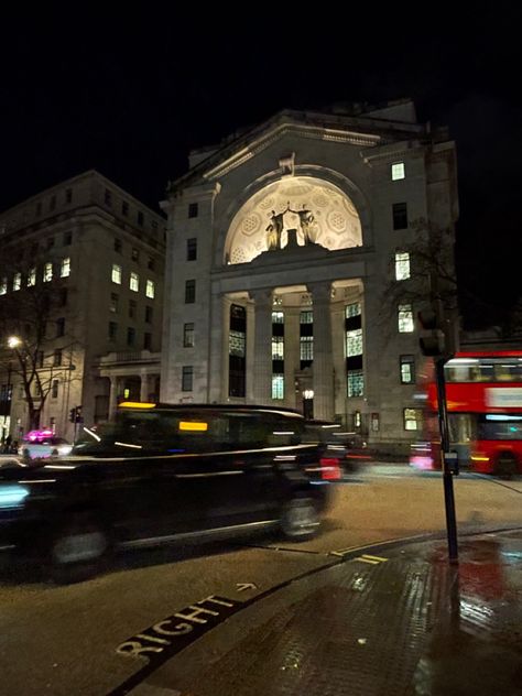 Kings College Aesthetic, King's College London Aesthetic, Kings College London Medicine, Kings College London Campus, Kcl London Aesthetic, University Of London Aesthetic, Kings College London Aesthetic, Old Academia Aesthetic, London University Aesthetic