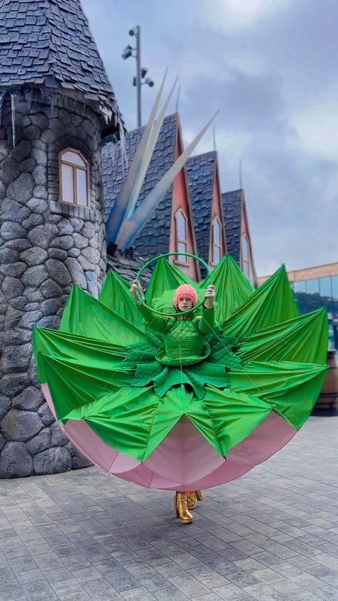 Instagram Drag Costume Ideas, Event Performance, Puppet Costume, Drag Queen Costumes, Carnival Fashion, Fashion Collection Inspiration, Costume Carnaval, Disney Parade, Carnival Dress