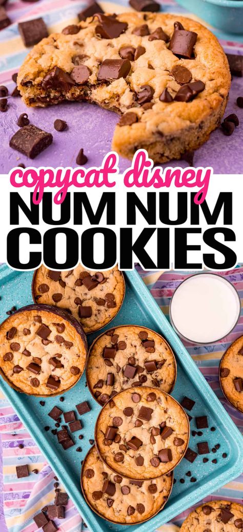 These chocolaty, deep dish Incredibles-inspired Num Num Cookies are so good you might feel like a superhero every time you make them! #Realhousemoms #numnumcookies #cookies #chocolatechips #chocolate #cookiemonster #christmasdessert #dessert #copycat #thanksgiving Disney Dessert Recipes, Deep Dish Cookie, Dessert Pizza Recipes, Disney Desserts, Disney Recipes, Healthy Cookie Recipes, Copykat Recipes, Num Num, Dessert Pizza