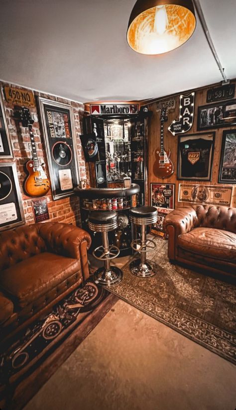 Men’s Furniture, Grunge Garage Aesthetic, Guitar Room Ideas Man Caves, Music Room Man Cave, Rock And Roll House Interior Design, Guitar Man Cave, Small Bar Living Room, Vintage Gentleman Room, Punk Rock Decor