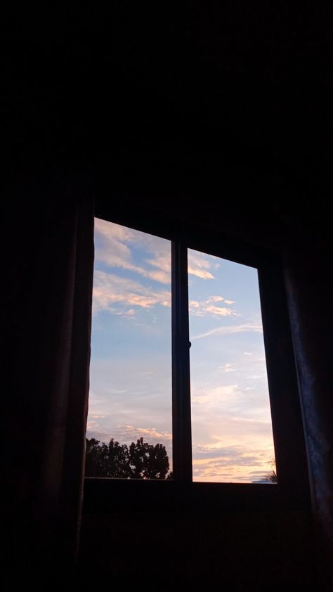 Nature, Window Sky Aesthetic, Window Snapchat Story, Window Story Instagram, Chill Pictures Aesthetic, Morning Window Aesthetic, Aesthetic Pictures Clouds, Window Pictures Aesthetic, Pinterest Asthetics