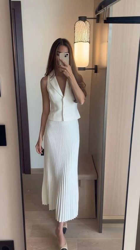 Elegantes Party Outfit, Chique Outfit, Elegant Outfit Classy, Trendy Outfit, Looks Chic, Feminine Outfit, Work Outfits Women, 가을 패션, Professional Outfits