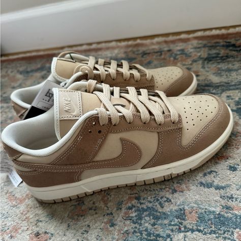 New With Tags. Women’s 8.5. Fall Nike Dunks, Nike Shoe Design Ideas, Casual Everyday Shoes, Trendy Fall Shoes For Women, Tan Nike Dunks, Earth Tone Sneakers, Pretty Shoes For Women, Nike Dunks For Women, Swag Shoes For Women