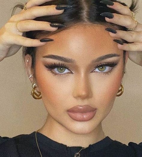 Ball Makeup, Maquillage On Fleek, Natural Prom Makeup, Makeup Looks For Green Eyes, Prom Eye Makeup, Prom Makeup Looks, Formal Makeup, Smink Inspiration, Glam Makeup Look