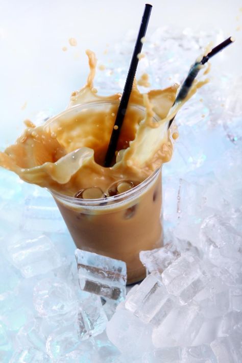 Iced Mocha Coffee, Almond Butter Smoothie, Iced Cappuccino, Ice Milk, Coffee Poster, Gourmet Coffee, Coffee Photography, Iced Latte, Cold Coffee