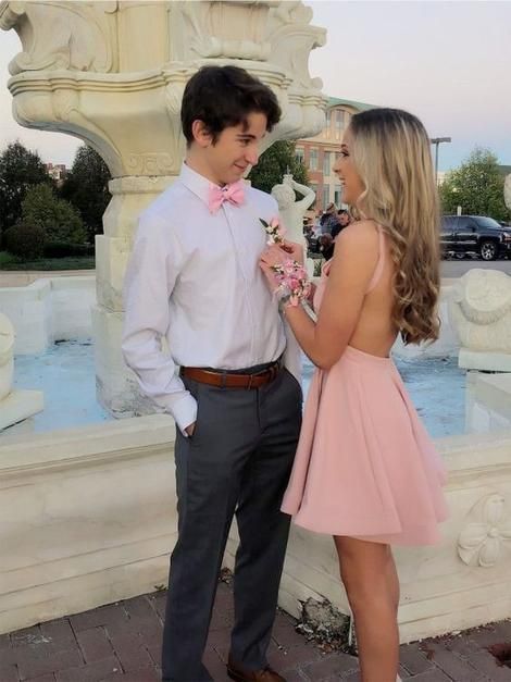 6ae07dcb33ec3b7c814df797cbda0f87desc49023690ri Pink Homecoming Couple, Pink Hoco Couple, Hoco Colors, Blush Pink Dress Short, Homecoming Couple, Formal Outfit Ideas, Prom Pictures Couples, Hoco Dresses Short Tight, Pictures Couples