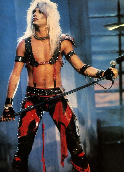 Vince Neil - Looks that Kill video Vestiti In Jeans, Motley Crue Nikki Sixx, 80s Hair Metal, 80s Rocker, Shout At The Devil, Hair Metal Bands, Vince Neil, 80s Hair Bands, Motley Crüe