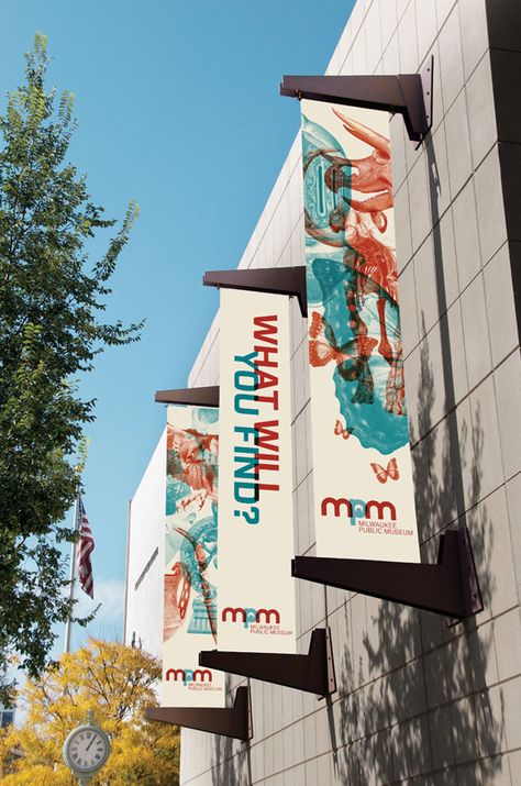 Milwaukee Public Museum - Free for Milwaukee residents on Mondays! Find out more at: http://www.mpm.edu/ Exterior Signage Design, Museum Identity, Museum Branding, Street Banners, Wayfinding Design, Banner Design Inspiration, Exterior Signage, Outdoor Signage, Environmental Graphic Design