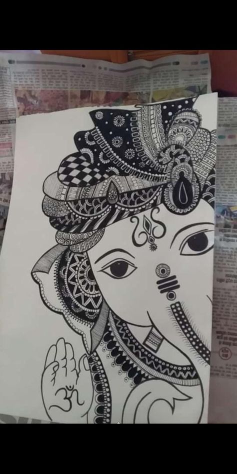 Lord Ganesha Doodle Art, Lord Ganesh Mandala Art, Mandala Pencil Drawing, Easy Ganesha Drawing Mandala, Indian Madhubani Art, Ganesha Zentangle Art, Lord Ganesha Drawing Pencil, Mandala Ganesha Art, Ganesh Ji Mandala Art