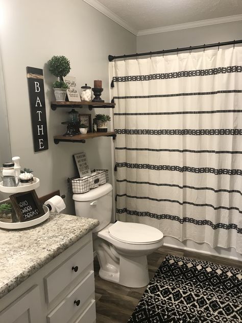 Modern farmhouse boys bathroom Small Western Bathroom, Male Bathroom Ideas Decor, Black And Tan Bathroom, Bathroom Decor Ideas Colors Schemes, Restroom Decor, Bathroom Decor Apartment, Rustic Bathrooms, Boys Bathroom, Unique Bathroom