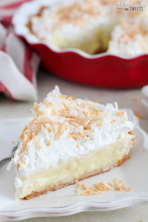 Coconut Cream Pie with Graham Cracker Crust - Celebrating Sweets Old Fashioned Coconut Cream Pie, Triple Coconut Cream Pie, Coconut Cream Pie Bars, Coconut Cream Pie Easy, Best Coconut Cream Pie, Coconut Pie Recipe, Celebrating Sweets, Lemon Cream Pies, Pastry Cream Filling