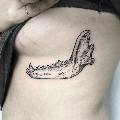 Jaw Tattoo, Tooth Tattoo, Funky Tattoos, Bone Tattoos, Sick Tattoo, Poke Tattoo, Knee Tattoo, Time Tattoos, Dream Tattoos