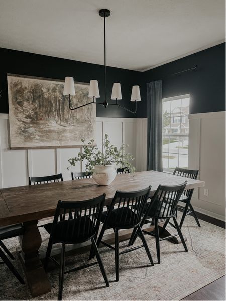 Transitional Dining Room Decor, Oasis Decor, Farmhouse Dining Rooms Decor, Modern Farmhouse Dining Room, Black Chairs, Transitional Dining Room, House Dining Room, Dining Room Remodel, Modern Farmhouse Dining