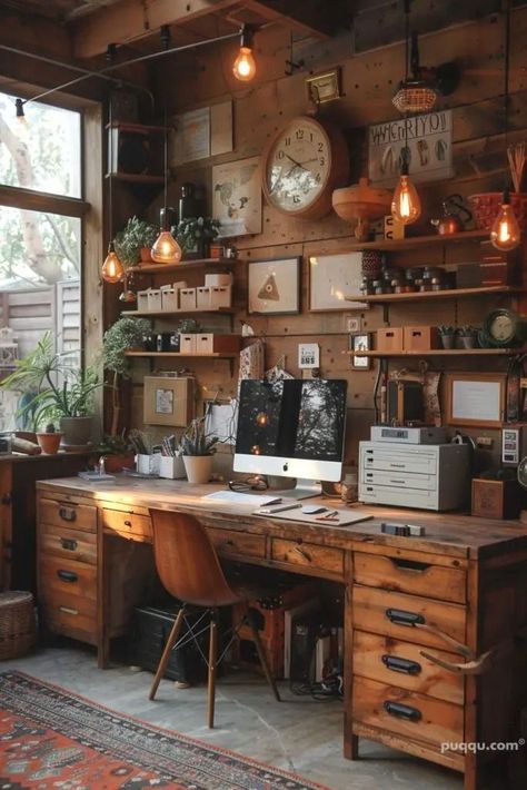 Antique Study Room, Wooden Desk Aesthetic, Vintage Desk Setup, Work Desk Setup, Cottage Bunkie, Desk Vibes, Art Setup, Aesthetic Work Desk, Vintage Study