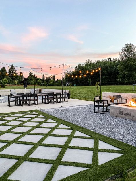 Summer Patio Decor, Turf Backyard, Large Backyard Landscaping, Tattoo Plant, Pavers Backyard, Modern Backyard Landscaping, Backyard Renovations, Backyard Remodel, Modern Backyard