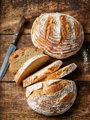 classic-sourdough-bread-RU314184 Sour Dough Bread, Making Sourdough Bread, Pudding Chia, Sourdough Bread Starter, Dough Starter, Homemade Sourdough Bread, Bread Starter, Pain Au Levain, Sourdough Starter Recipe