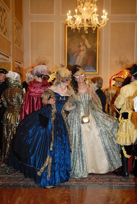 Mask Parade Masquerade Ball, Venice Masquerade Ball, Versailles Masquerade Ball, Mascarade Ball Outfit, Masquerade Ball Aesthetic, Masquerade Aesthetic, Mascarade Ball, Masquerade Ball Costume, Masquerade Ball Outfits