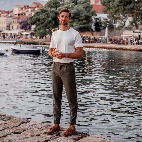 European Mens Fashion, Vacation Outfits Men, Italian Mens Fashion, European Fashion Summer, Picnic Outfit, Old Money Outfit, Money Outfit, Aesthetic Outfits Men, Classy Outfits Men