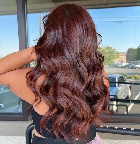 Deep Chocolate Brown Hair Color, Chocolate Auburn Hair, Auburn Hair Color Ideas, Deep Auburn Hair, Auburn Hair Color, Dark Auburn Hair, Hair Color Mahogany, Mahogany Hair, Rambut Brunette