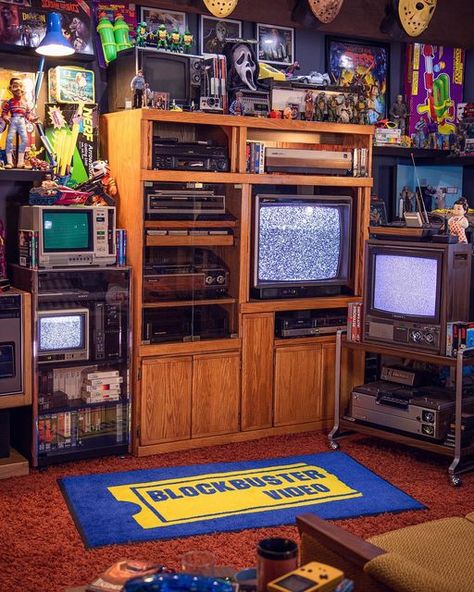 Vintage Video Basement on Instagram: "Added this entertainment center to the basement to give it a little ‘90s flair and for storage of some of my players. . How many video players can you spot in this shot? 😂 . . #90s #90svintage #90saesthetic #90sstyle #90skid #90skids #90smovies #90snostalgia #90stoys #blockbuster #blockbustervideo #crt #tv #crttv #vintage #vintagevideobasement #nostalgia #toys #vcr #laserdisc #ced #videodisc #physicalmedia #zenith #nerf #vcrrepair #retro #sony #trinitron" Retro Entertainment Center, 90s Game Room Ideas, 90s Movie Room, 70s Entertainment Center, 90s Store Aesthetic, 90s Entertainment Center, Retro Bedroom Ideas Vintage 80s, Crt Tv Aesthetic Room, 80s Basement Aesthetic