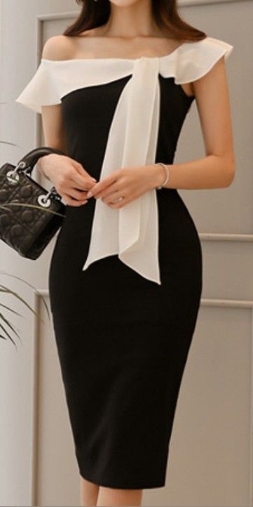 This black dress come with some white color to make you more open while maximizing the elegance and feminity of the black color. This dress is a must-have for formal evening. Black And White Dress Classy, White Dresses Classy, Dress Classy Elegant, Classy Midi Dresses, Black Dresses Classy, Dress Classy, Classy Dress Outfits, فستان سهرة, Black Short Dress