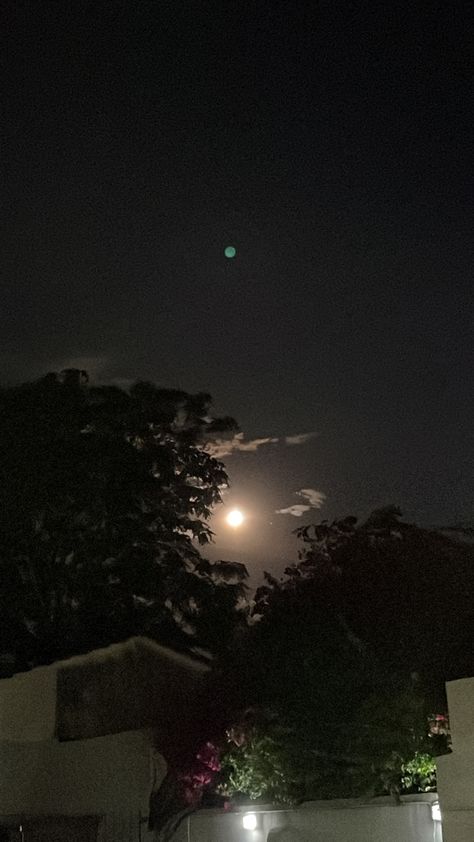 Moon Dpz, Nature Dpz, Night Moon Snaps, Night Vibes Snap, Aesthetic Full Moon, Full Moon Aesthetic, Sky Photography Nature, Moon Pictures, Sky Pictures