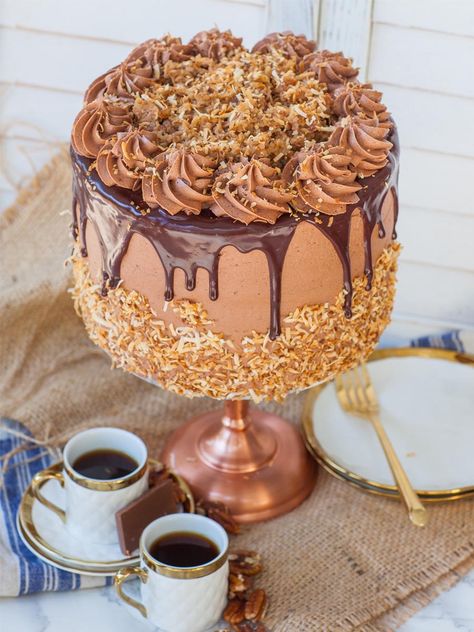 The BEST German Chocolate Cake (video) - Tatyanas Everyday Food Best German Chocolate Cake Recipe, Chocolate Cake Video, Lol Cake, Kahlua Cake, Chocolate Buttercream Recipe, German Chocolate Cake Recipe, Pecan Frosting, Cake Coconut, Holidays 2023