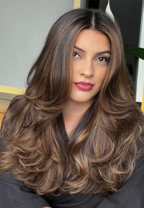 espresso hair color, dark hair color, hair color trends, hair color trends 2024 Indian Skin Hair Color, Global Hair Colour, Espresso Con Panna, Hair Color For Dark Skin Tone, Hair Color For Morena Skin, Global Hair Color, Espresso Hair Color, Sophisticated Hair, Hair Colour Trends