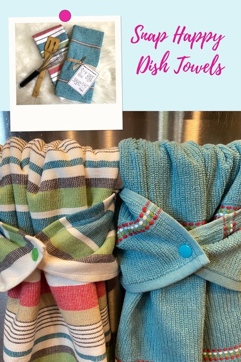 Quickly and easily add a snap to a dish towel for the perfect Mother's Day, housewarming or anytime gift. These towels look fantastic hanging up and even better, they won't fall on the floor! There's even a video tutorial and a free printable gift instruction tag to explain how to hang the towel up. Snap Kitchen Towels, Kitchen Towels Hanging With Snaps, Kitchen Towel With Snaps, Dishtowels With Snaps, Snappy Dish Towel Diy, Towels With Snaps, Kitchen Towels With Snaps, Hanging Kitchen Towel With Snaps, Kam Snap Hanging Kitchen Towel Diy