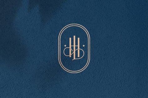 Luxury Hotel Graphic Design, Stationary Graphic Design, Luxury Hotel Logo Design, Vintage Hotel Branding, T Logo Design Ideas, Hotel Logo Design Ideas, Luxury Travel Logo, Boutique Hotel Logo, Luxury Hotel Branding