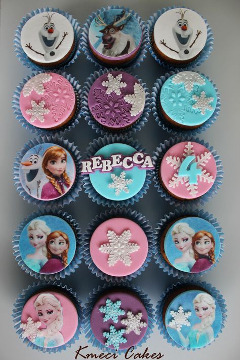 Disney Frozen cupcakes, Elsa, Anna, Olaf.... and snowflakes Elsa Frozen Cupcakes, Cake Elsa Anna, Frozen Birthday Party Cake Cupcakes, Anna Frozen Party, Frozen Themed Cupcakes, Frozen Themed Cupcakes Ideas, Frozen Birthday Cupcakes, Anna Cupcakes, Elsa Anna Cake