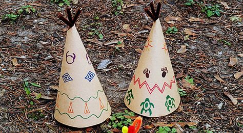 Make this fun and easy Construction Paper TeePee craft with the kids to help them get a better understanding of how Thanksgiving began. Teepee Craft, Mountain Craft, Decorations For Thanksgiving, Fun Thanksgiving Crafts, Diy Teepee, Construction Paper Crafts, Turkey Crafts, Turkey Craft, Thanksgiving Crafts For Kids