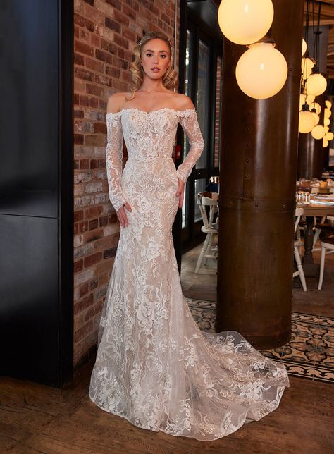 Sleeved Wedding Dress, Calla Blanche, Curvy Wedding, Off Shoulder Wedding Dress, Bridal Elegance, Long Sleeve Wedding Dress Lace, Dream Wedding Ideas Dresses, Fall Wedding Dresses, Long Sleeve Wedding