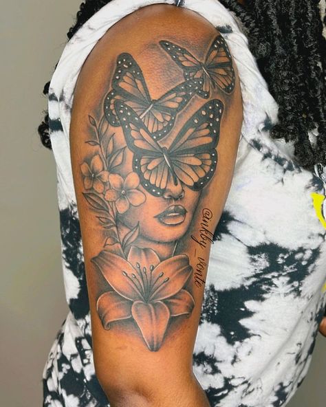 Female Arm Sleeve Tattoos Black, Arm Tattoos For Women Sketch, Cute Tattoos For Black Women, Half Sleeve Tattoos For Women Upper Arm, Deep Meaning Tattoos, Tattoos About Love, Aesthetic Tattoos Arm, Tattoos About Growth, Tattoos For Someone Who Passed