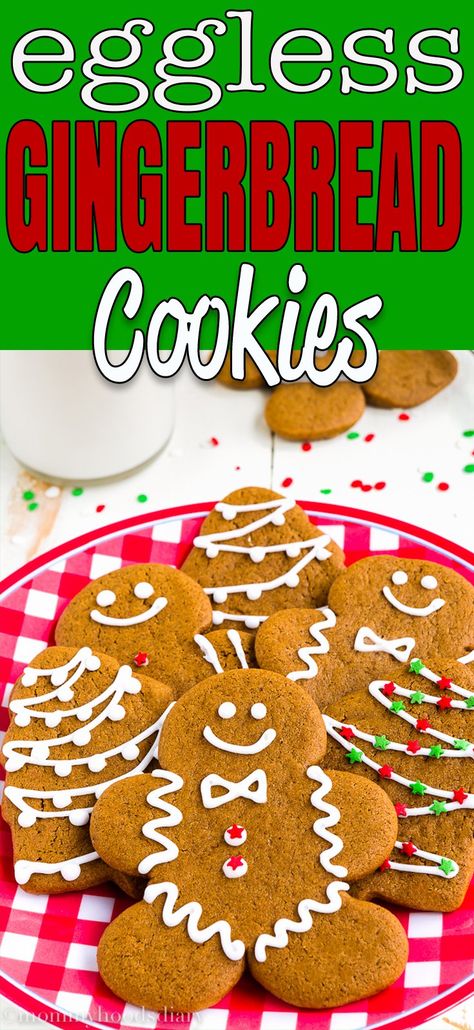 These Eggless Gingerbread Cookies are soft, spicy and chewy, but sturdy enough to be decorated. And oh-so- delicious.The perfect addition to your Christmas table!  via @mommyhomecookin Easy Gingerbread Cookie Recipe, Gingerbread Man Recipe, Easy Gingerbread Cookies, Best Gingerbread Cookies, Eggless Cookies, Easy Gingerbread, Gingerbread Cookies Decorated, Soft Gingerbread Cookies, Holiday Sweets