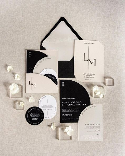 Kristina Bjornson (@scarlet.gilia.creative) • Instagram photos and videos Black Champagne Wedding, Wedding Stationary Design, Monochrome Weddings, Black And White Wedding Theme, Elegant Wedding Invitation Card, Minimal Wedding Invitation, White Wedding Theme, Black And White Wedding Invitations, Bridal Invitations