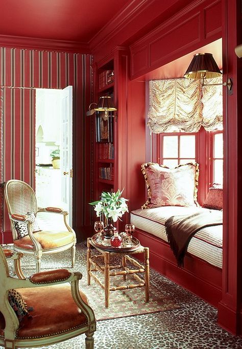 Marsala Everything! Red Paint Colors, Popular Paint Colors, Deco Rose, Best Paint Colors, Bedroom Red, Red Rooms, Red Decor, Red Walls, Painted Ceiling