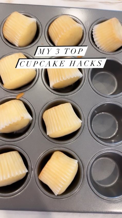 Rice In Bottom Of Cupcake Pan, Rice In Cupcake Pan, Layered Cupcakes In A Cup, Easy Cupcake Decorating Ideas Simple, Flat Top Cupcakes, Mini Cupcakes Ideas, Easy Cupcake Decorating Ideas, Cupcake Hacks, Easy Cupcakes Decoration