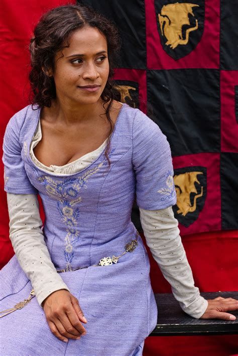 gwen merlin - Ecosia - Images Merlin Gwen, Merlin Tv Series, Angel Coulby, Merlin Colin Morgan, Merlin Series, Merlin Fandom, Merlin Cast, Dane Dehaan, Jessica Day