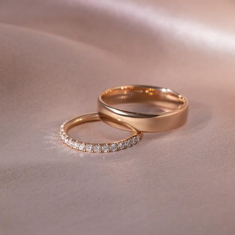 Exquisite Pairs ✨ Wedding band pairs for a couple have a deep-rooted history. The tradition dates back to ancient Egypt, around 3,000 BCE. The Egyptians are known to be the earliest users of rings to symbolize love and commitment. They crafted rings from materials like braided reeds, hemp, or leather, which were later replaced by more durable metals. The circular shape of the ring, with no beginning or end, symbolized infinity, and was traditionally worn on the fourth finger of the left han... Wedding Band And Engagement Ring Pairing, Marriage Rings Couple, Wedding Rings Engagement Couple, Christian Wedding Rings, Wedding Band Couple, Wedding Rings Couple, Christian Wedding Dress, Couple Together, Couple Ring Design