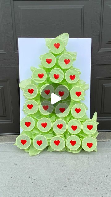 Britni V | Play Party Plan on Instagram: "I don’t need anything more for Christmas than this right here. There are so many fun ways to use this Grinch Grab game for Christmas! 🎄🎄🎄 #christmasgames #christmaspartyideas #kidschristmas #grinchmas #christmaswithkids #partygames" Grinch Toss Game, Grinchmas Games For Kids, Grinch Christmas Games For Family, Grinch Christmas Party Games For Kids, Grinch Christmas Game, The Grinch Christmas Party Ideas, Pin The Heart On The Grinch, Grinch Grab Game, Grinch Party Games For Kids