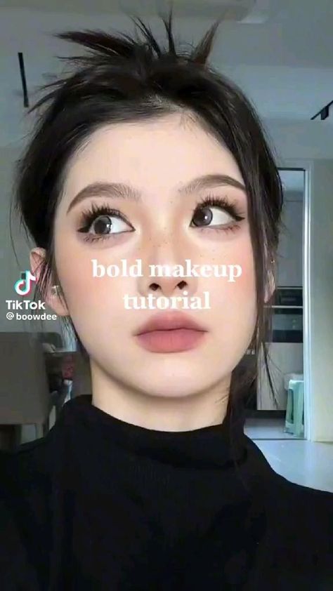 Asian Makeup Tutorials, Mekap Mata, Face Charts, Simple Makeup Tips, Beauty Makeup Tutorial, Makeup Artist Tips, Easy Makeup Tutorial, Face Makeup Tutorial, School Makeup